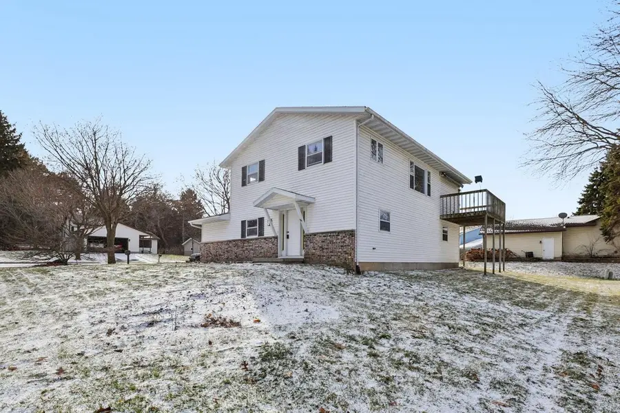 2 Hallows Circle, Madison, WI 53704 - Image #2
