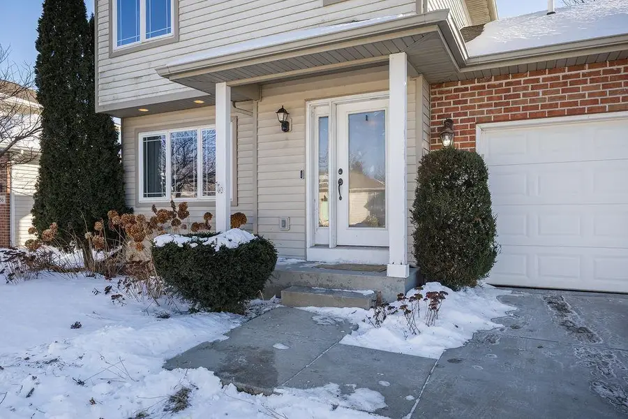 558 Lexington Drive, Oregon, WI 53575 - Image #3