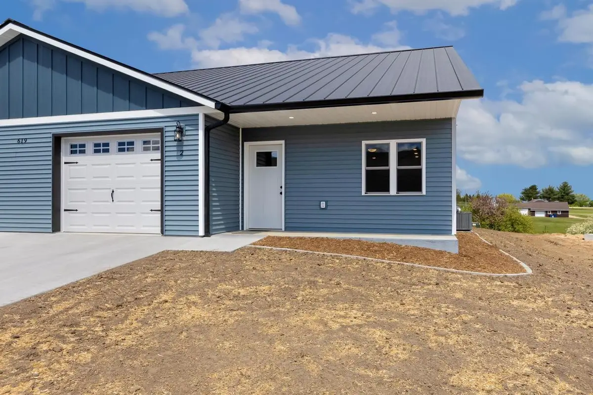 619 Salsbery Circle #2, Hillsboro, WI 54634 - #1