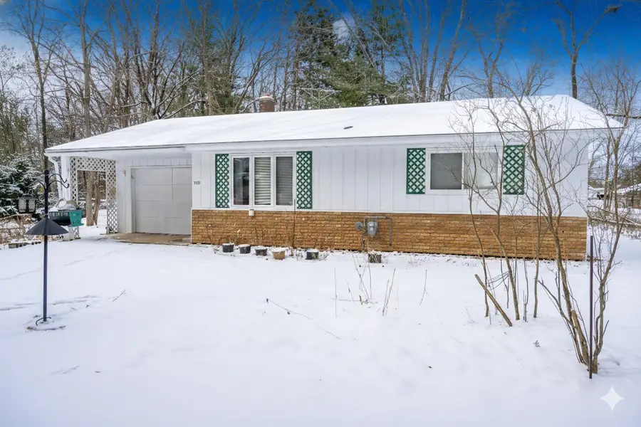 702 W 1st Street, Necedah, WI 54646 - #2