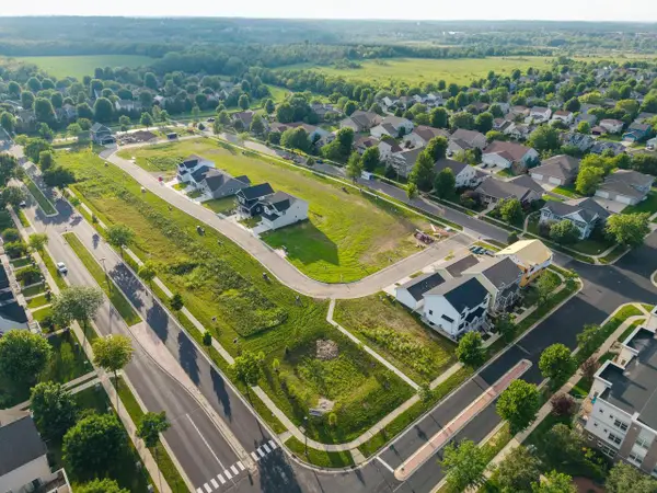 5225 Sassafras Drive, Fitchburg, WI 53711