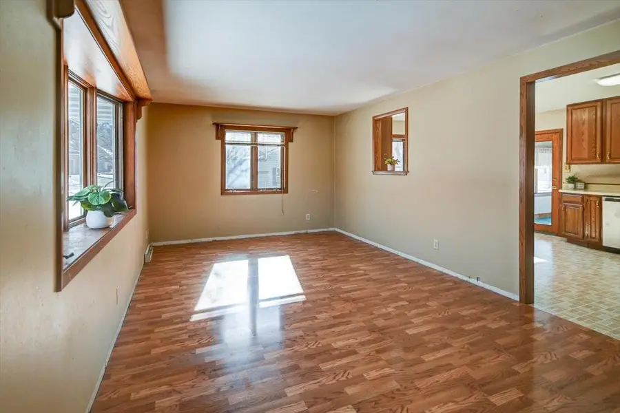 911 Valley Road, Poynette, WI 53955 - #3