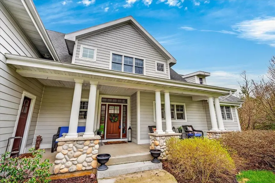 4857 Autumn Leaf Court, Waunakee, WI 53597 - #3