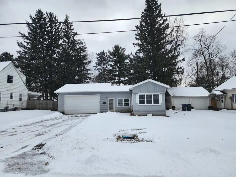 127 E High Street, Wautoma, WI 54982 - #2