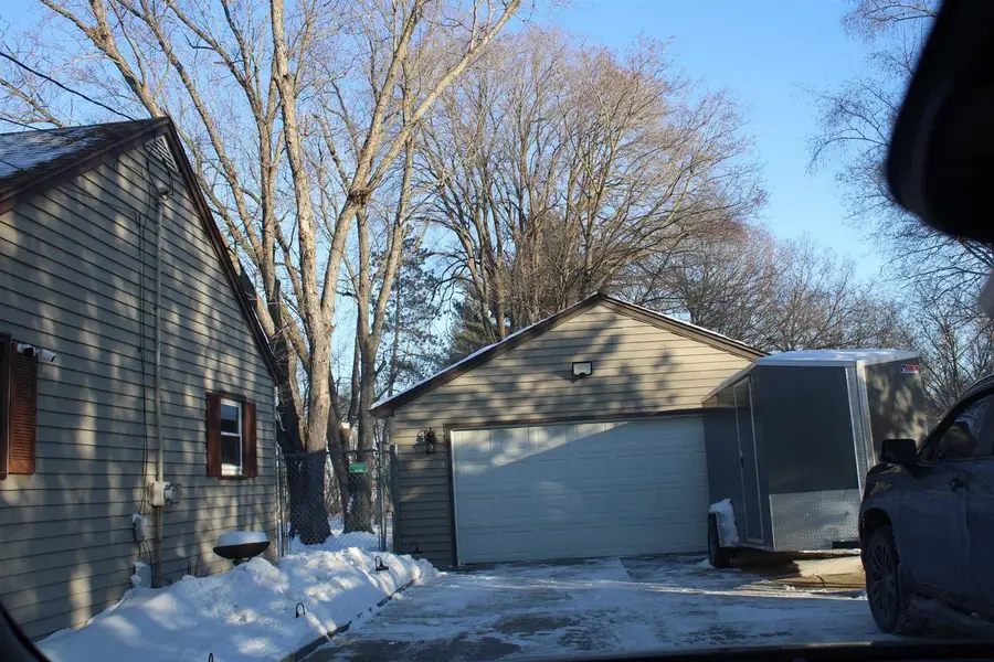 8823 S Creek Road, Beloit, WI 53511 - Image #2