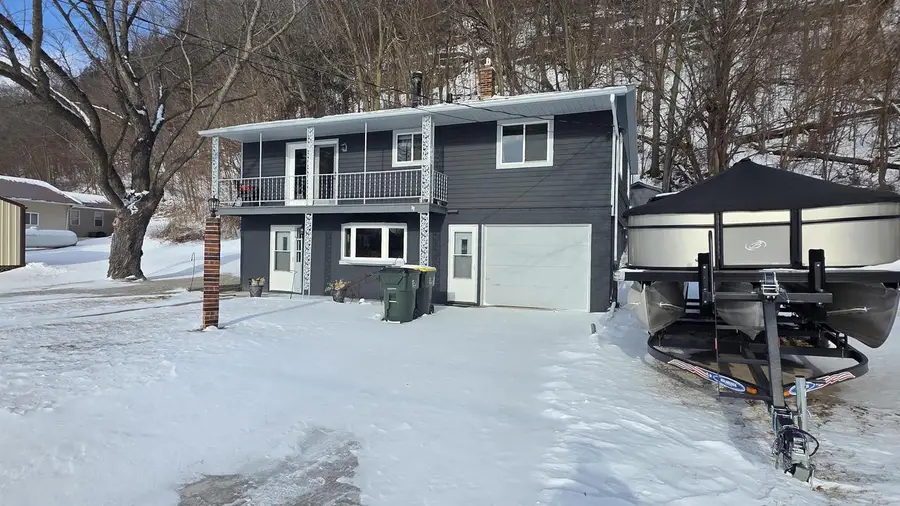 641 Bluff Street, Cassville, WI 53806 - #3