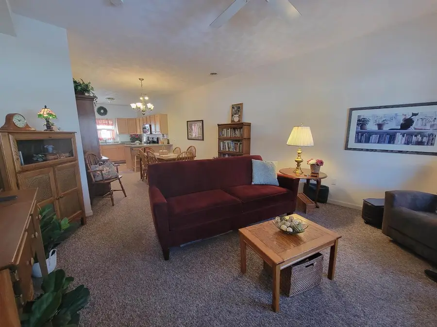 827 Sutherland Avenue, Janesville, WI 53545 - Image #3