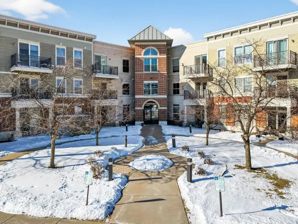 2581 Smith's Crossing #312, Sun Prairie, WI 53590