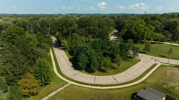 L20 Stonehaven Drive, Green Lake, WI 54941