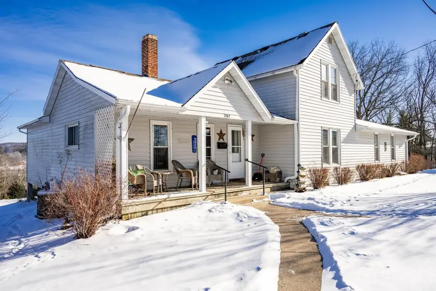 207 Spring Street, Elroy, WI 53929 - Image #2