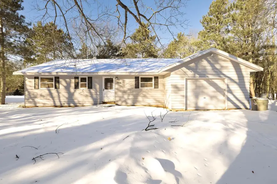 960 East Court, Nekoosa, WI 54457 - Image #2