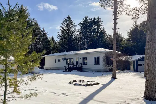 N5882 8th Court, Westfield, WI 53964