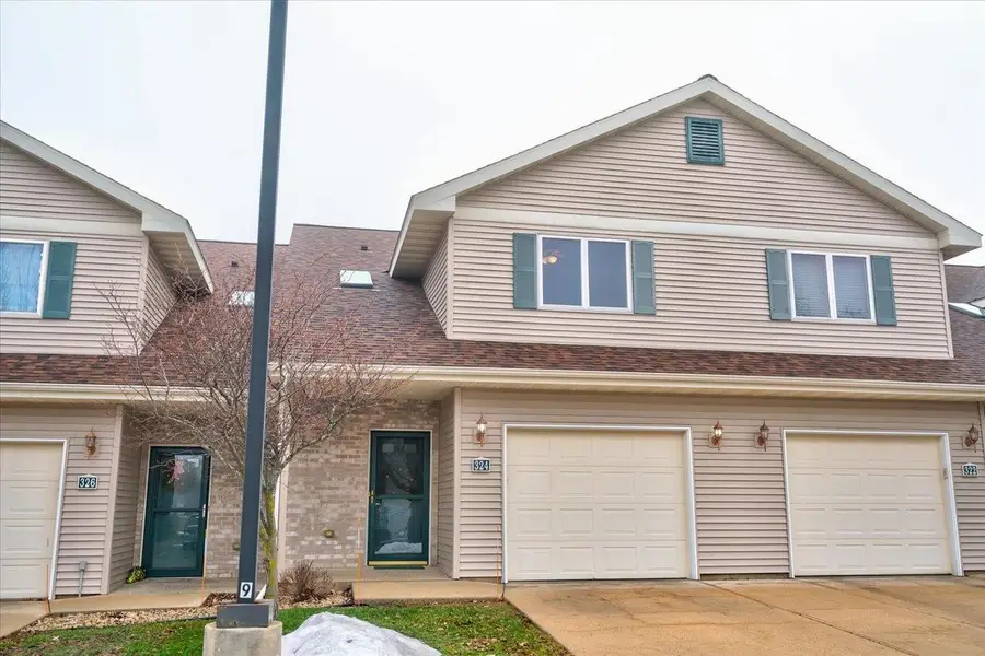 324 Alpine Meadow Circle #324, Oregon, WI 53575 - Image #3