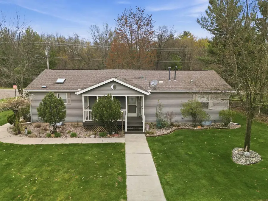 399 Oakbrook Drive, Wisconsin Dells, WI 53965 - #2
