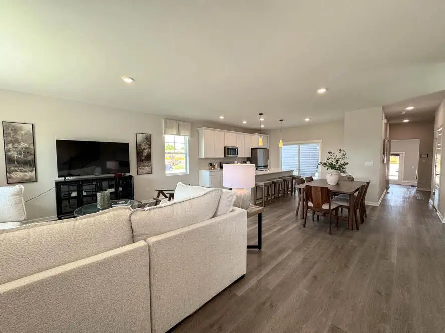 555 Oak Opening Drive, Stoughton, WI 53589 - Image #2