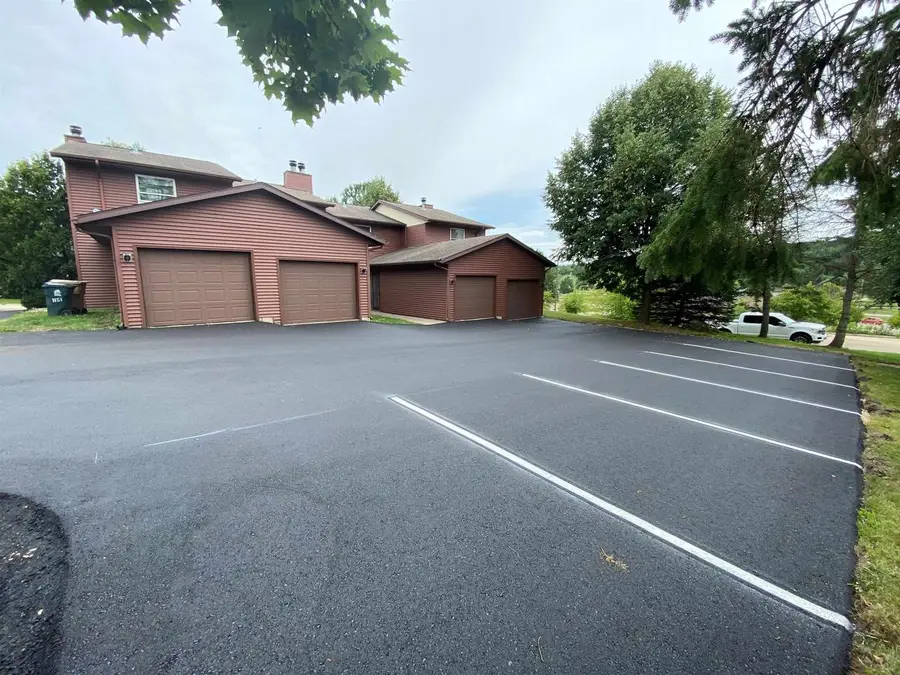 1158 Gammon Lane, Madison, WI 53719 - Image #2