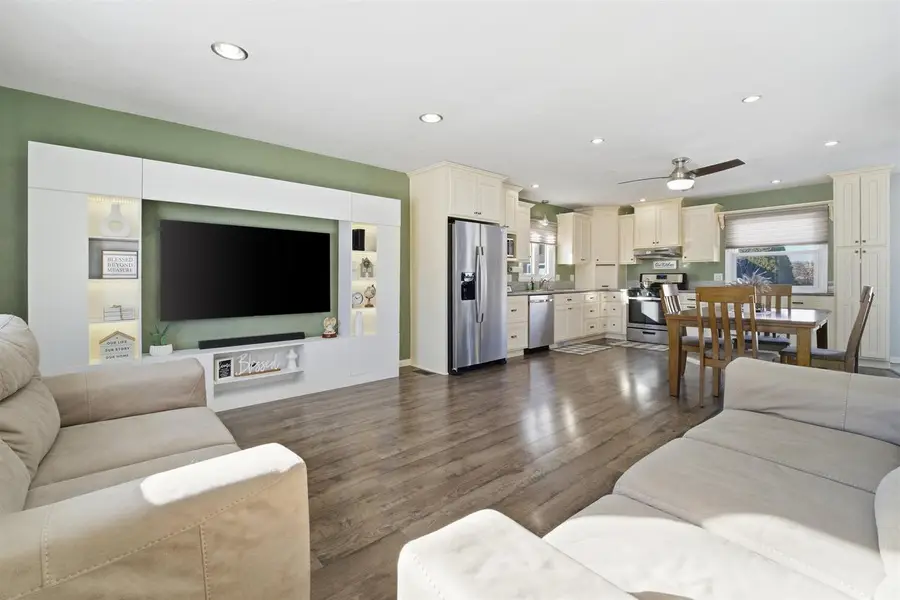 86 Pioneer Court, Fond Du Lac, WI 54935 - Image #2