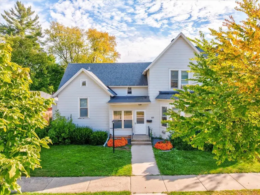 105 Harrison Street, Stoughton, WI 53589 - #2