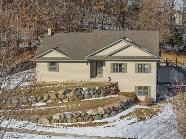 1011 Pine Grove Drive, Reedsburg, WI 53959