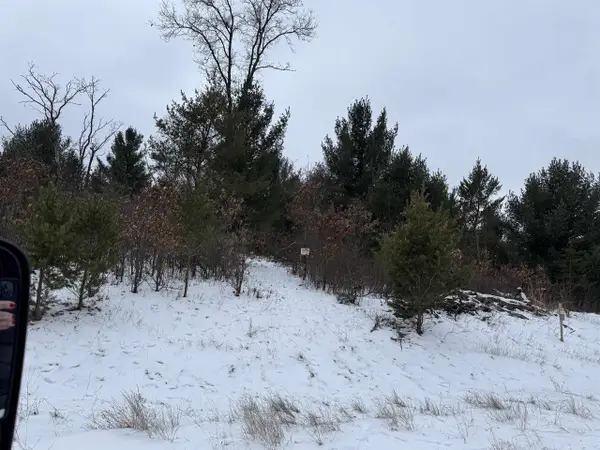 Gale Avenue, Wisconsin Dells, WI 53965