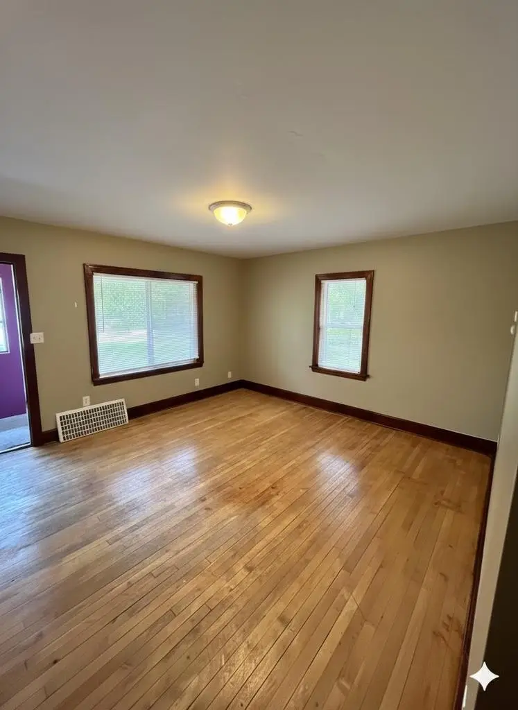 1937 Spohn Avenue, Madison, WI 53704 - #3