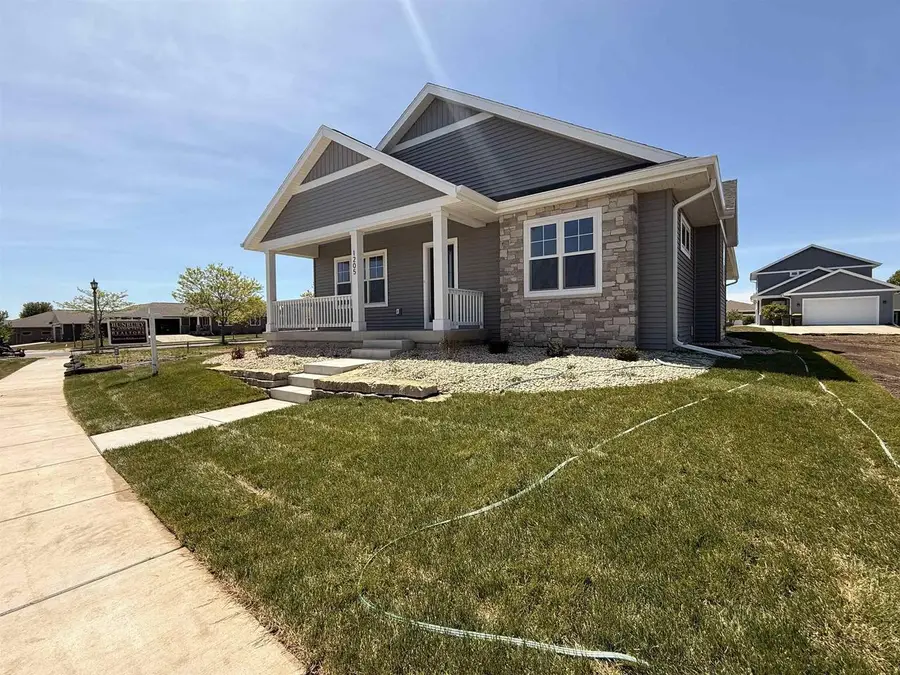 1205 20th Street, Prairie Du Sac, WI 53578 - #2