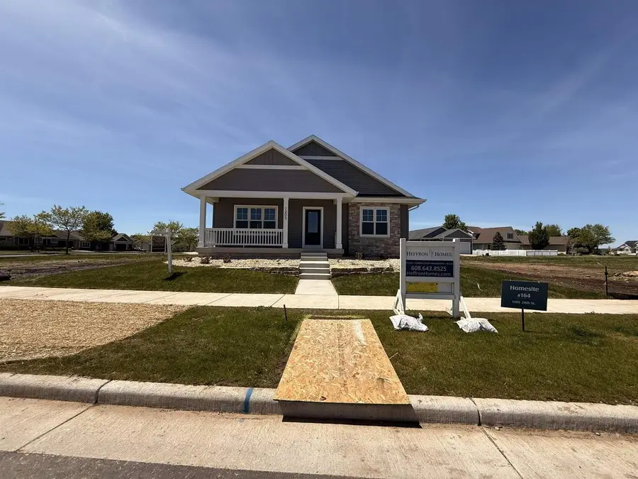 1205 20th Street, Prairie Du Sac, WI 53578 - #3
