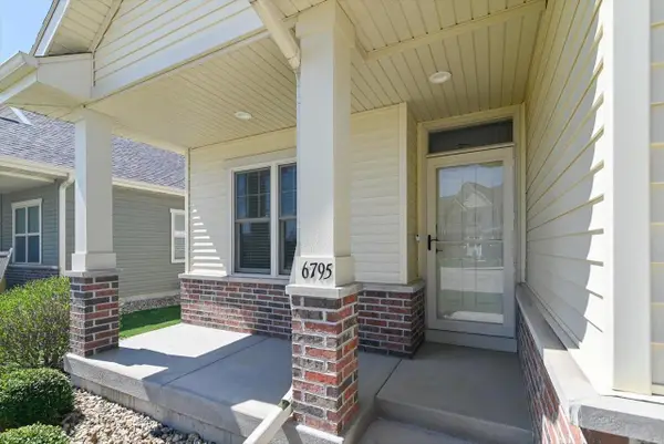 6795 Village Walk Lane, Deforest, WI 53532