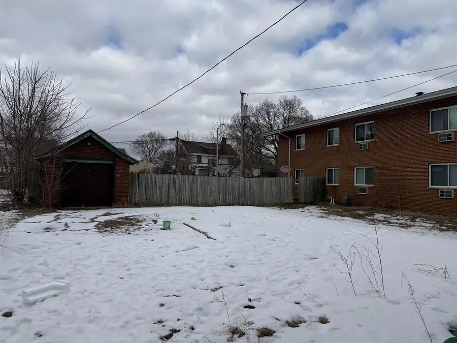 359 W Grand Avenue, Beloit, WI 53511 - #2