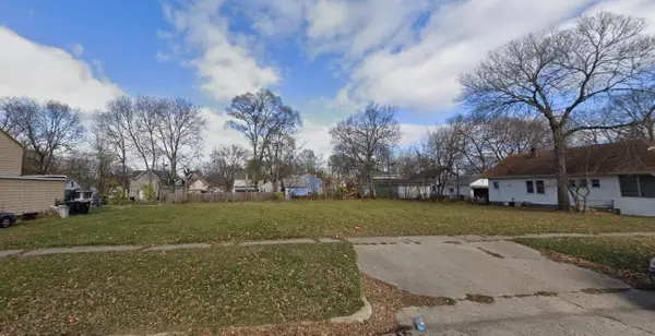 327 Kenwood Avenue, Beloit, WI 53511