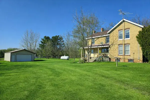 W3111 Grouse Road, Pardeeville, WI 53954