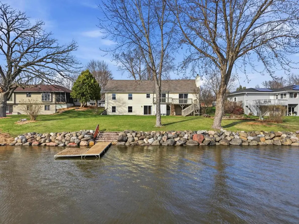 570 Riverview Drive, Marshall, WI 53559 - #1