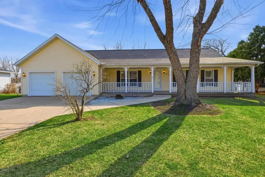 570 Riverview Drive, Marshall, WI 53559 - #2