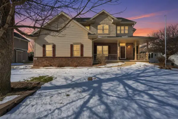 387 Liberty Park Drive, Oregon, WI 53575