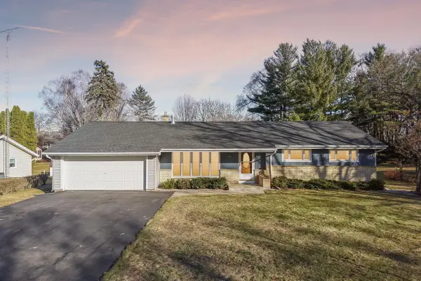 1018 Ferry Drive, Lake Mills, WI 53551