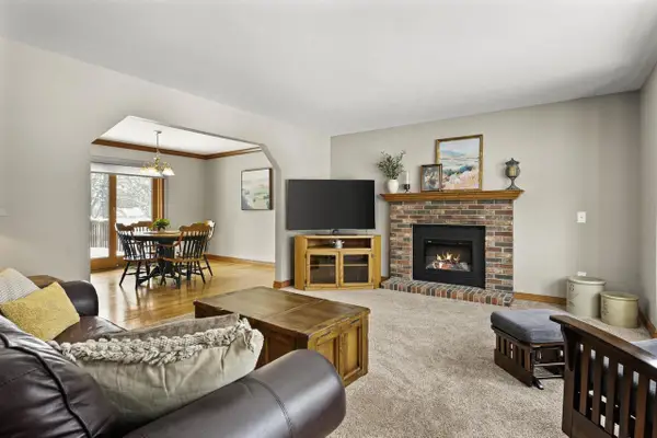 3334 Swinburne Drive, Mcfarland, WI 53558