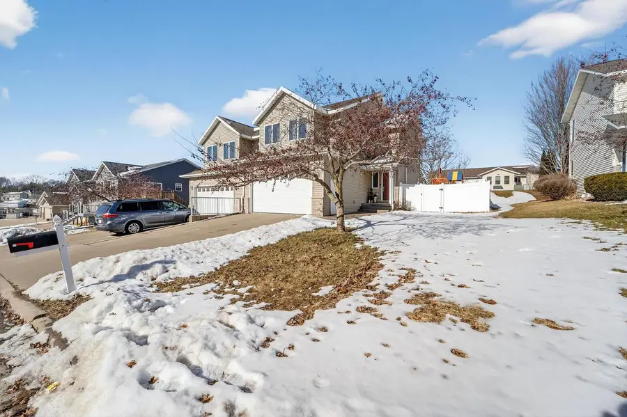 318 Redruth Drive, Dodgeville, WI 53533 - #2