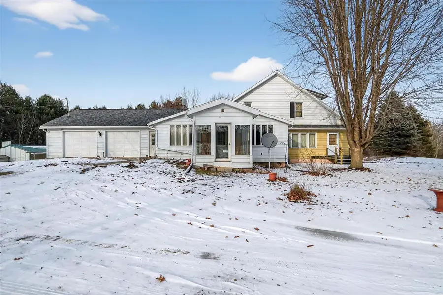 429 State Hwy 138 Road, Stoughton, WI 53589 - #3