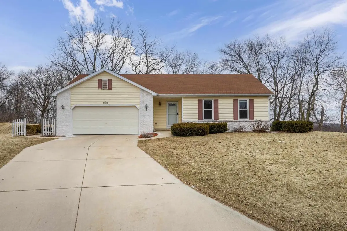 902 Anna Court, Waterloo, WI 53594 - #1