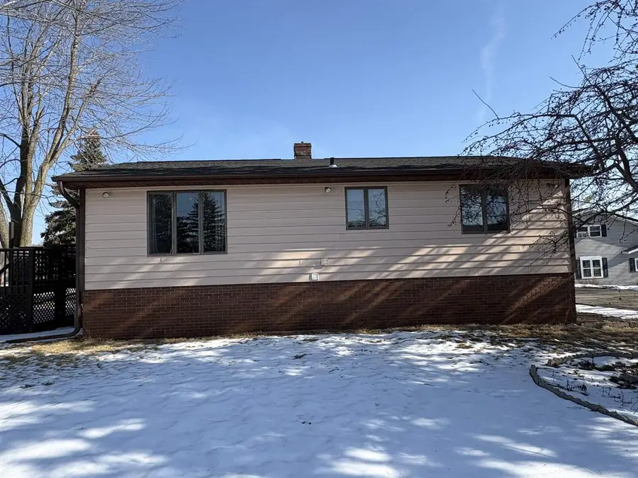 3722 N Casaloma Drive, Appleton, WI 54913 - #2