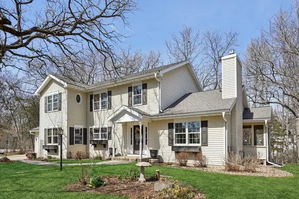 9416 Blackhawk Trail, Sauk City, WI 53583