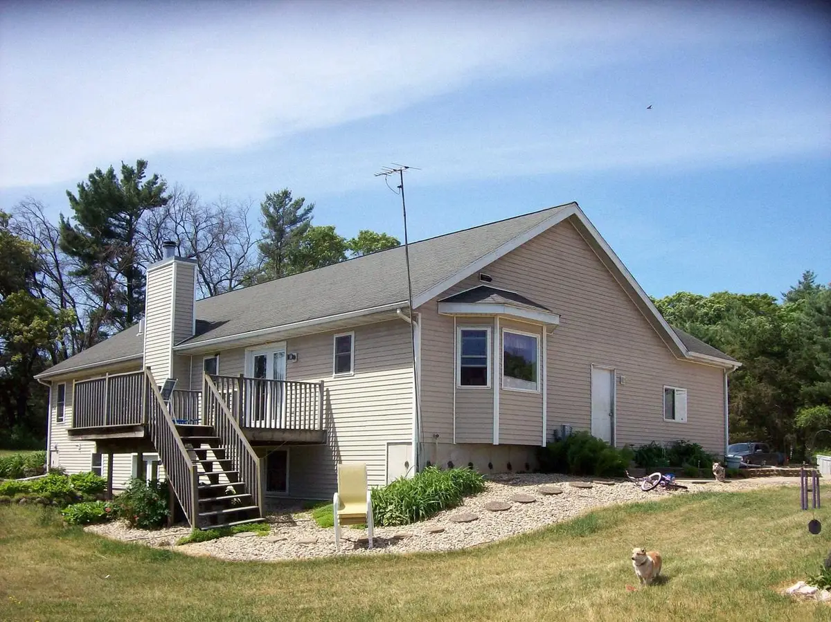N6702 12th Road, Montello, WI 53949 - #1
