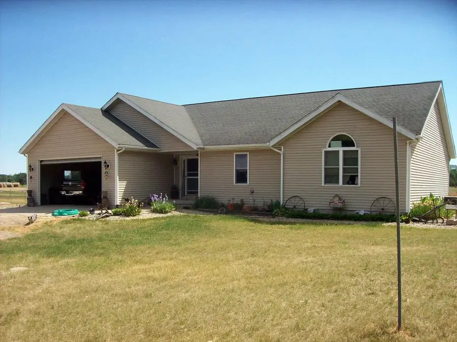 N6702 12th Road, Montello, WI 53949 - #2
