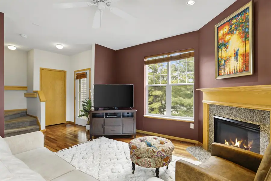 3122 Dorchester Way #6, Madison, WI 53719 - #2