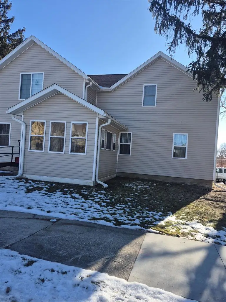 353 S Ludington Street, Columbus, WI 53925 - #1