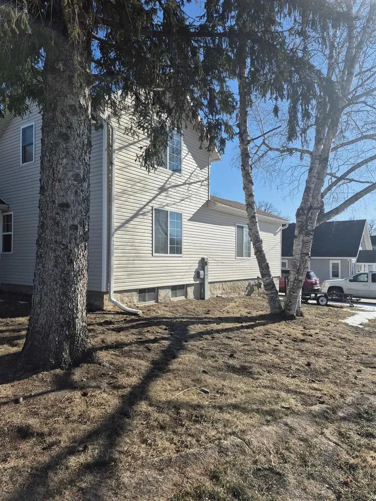 353 S Ludington Street, Columbus, WI 53925 - #2