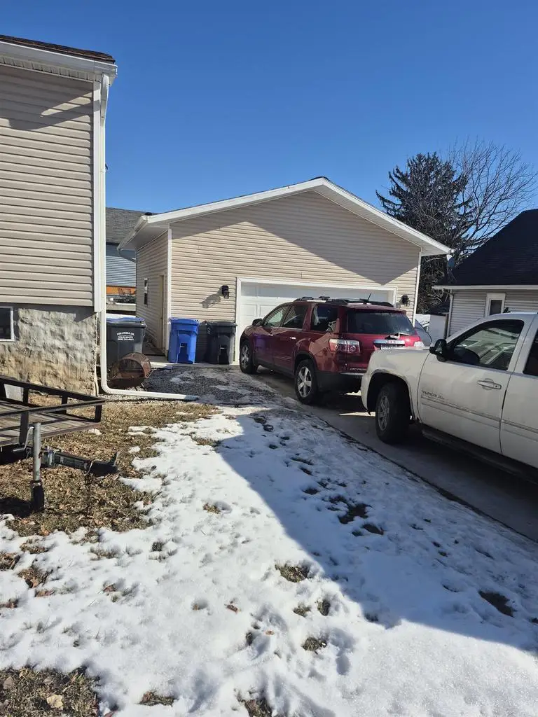 353 S Ludington Street, Columbus, WI 53925 - #3