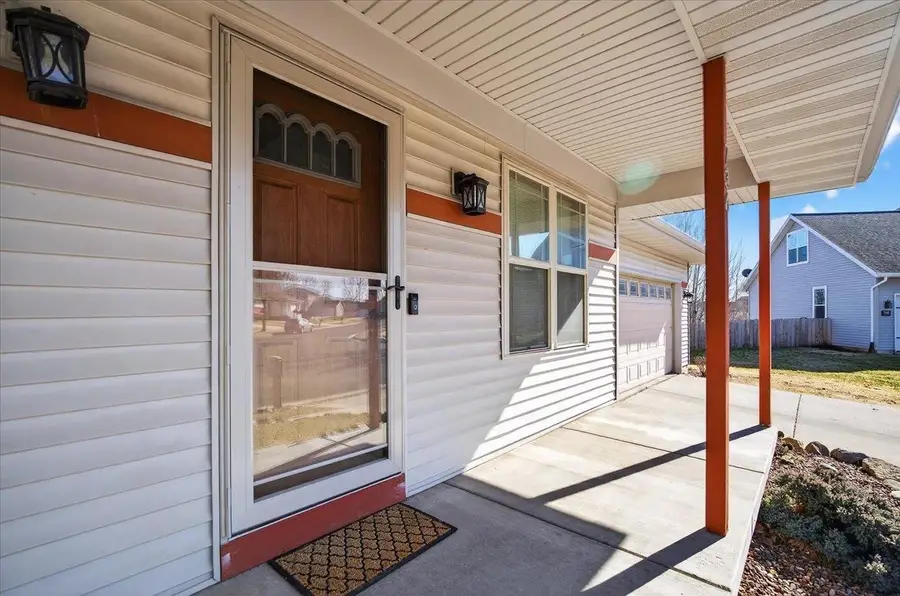 736 Bluestem Court, Sun Prairie, WI 53593 - #2