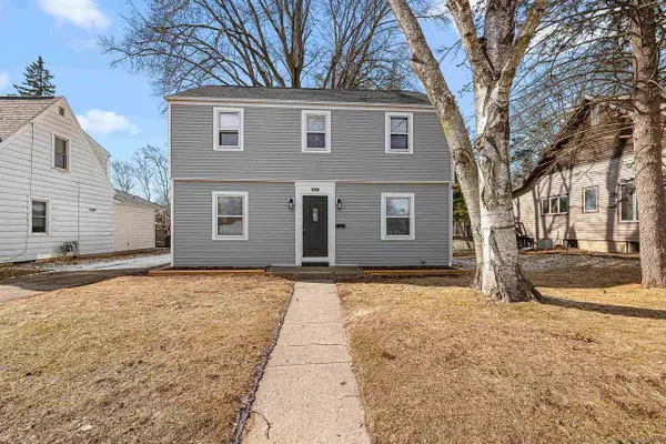 614 S Lincoln Avenue, Beaver Dam, WI 53916