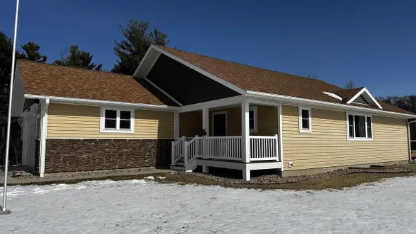 410 Glen Becker Court, Wisconsin Dells, WI 53965